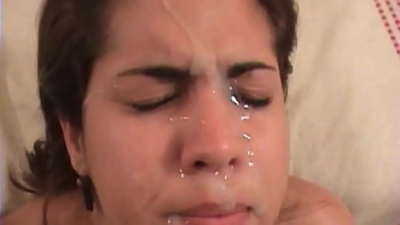 ប្រ៊េនឡាទីនដ៏ស្រស់ស្អាតមានការរួមភេទដ៏រដុប